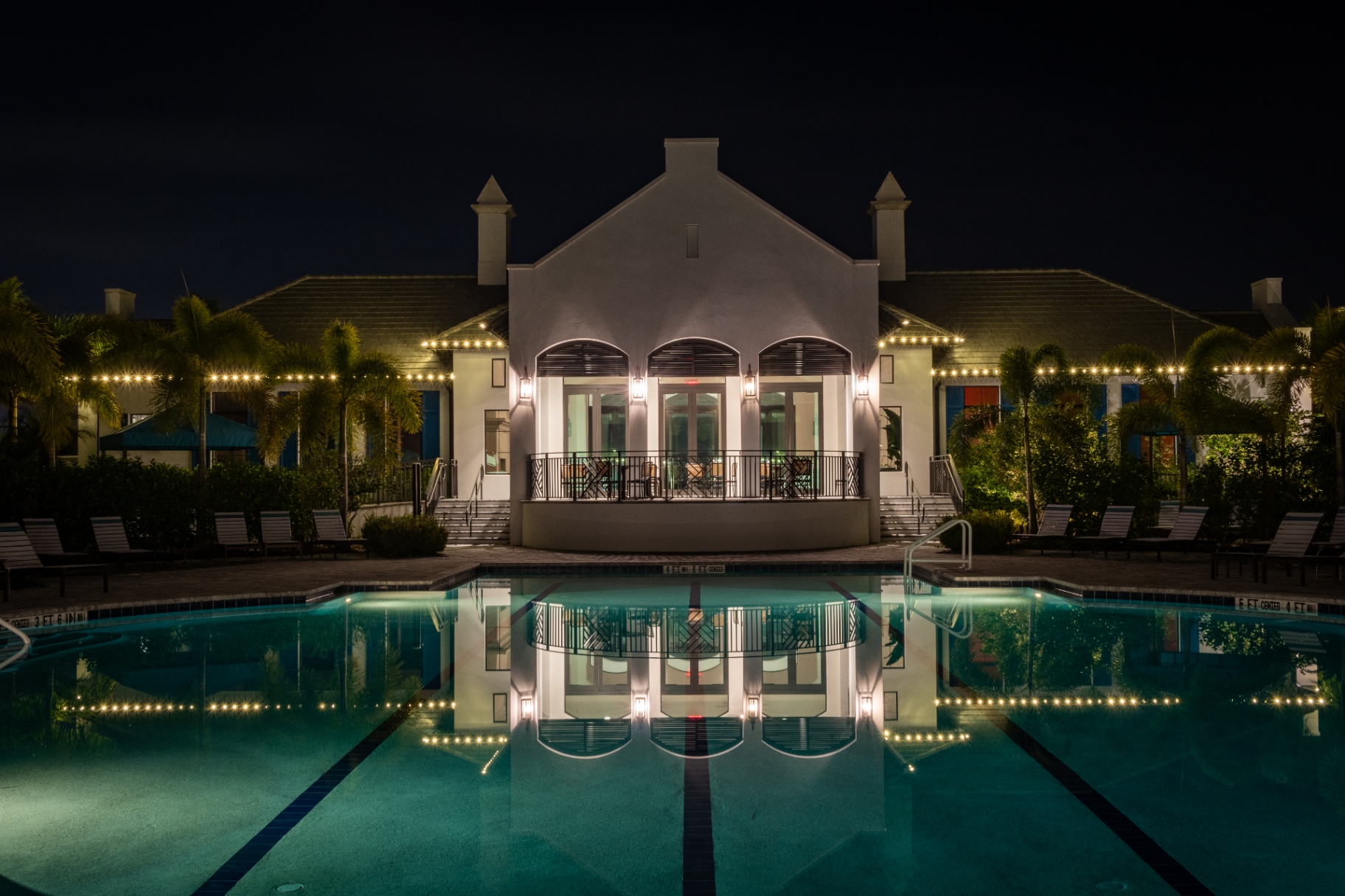 Architectural landscape uplighting